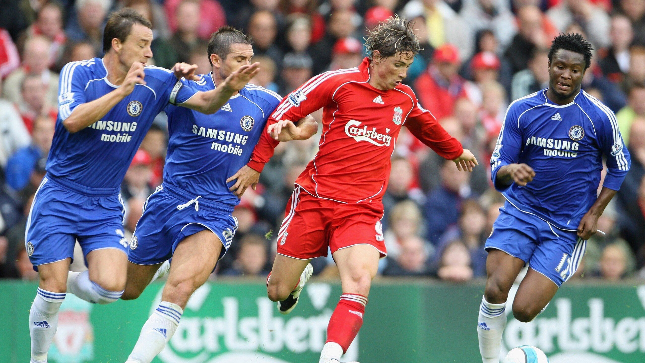 哈兰德再创欧冠历史新纪录，曼城豪取三连胜，哈兰德代表两支球队参加欧冠