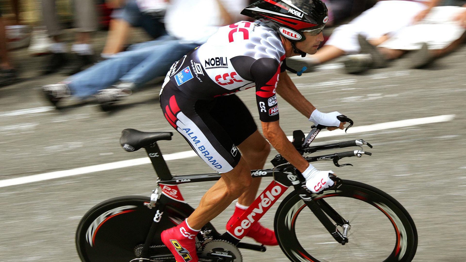 世界杯总结：中后卫脚下出球能力决定球队上限 “粗脚后卫”时代一去不返